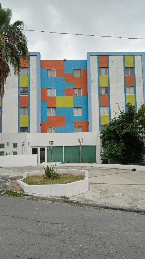 Confort Ejecutivo Suites Lindavista Guadalupe  Exterior photo