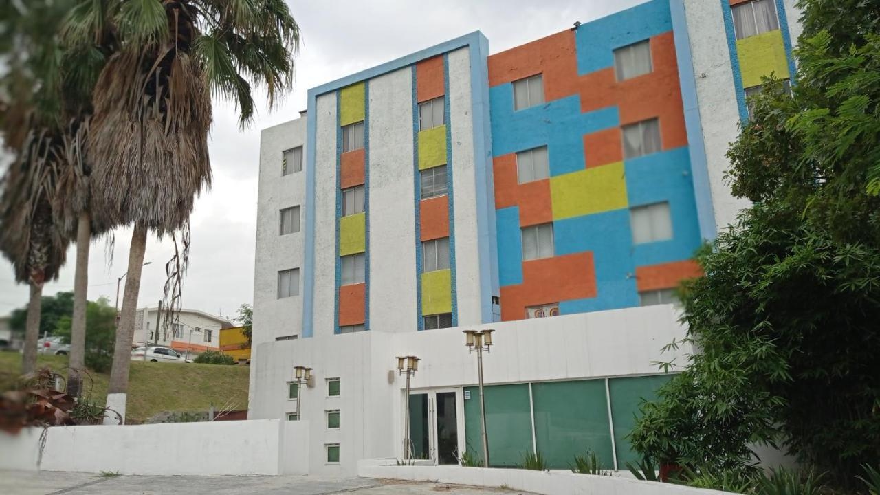 Confort Ejecutivo Suites Lindavista Guadalupe  Exterior photo